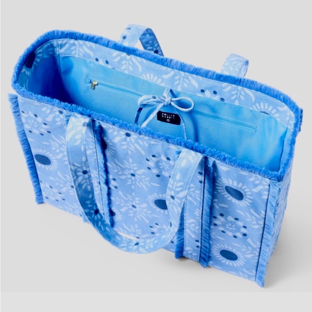 Roller Rabbit Blue Patterned Tote NWT - image 4